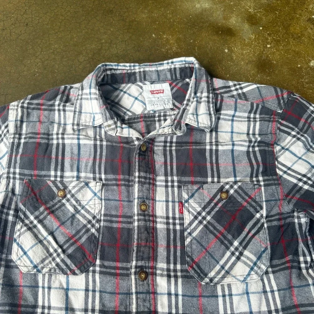 Levi's Flannel Shirt Mens Medium Gray Plaid Excellent Long Sleeve Button Down
